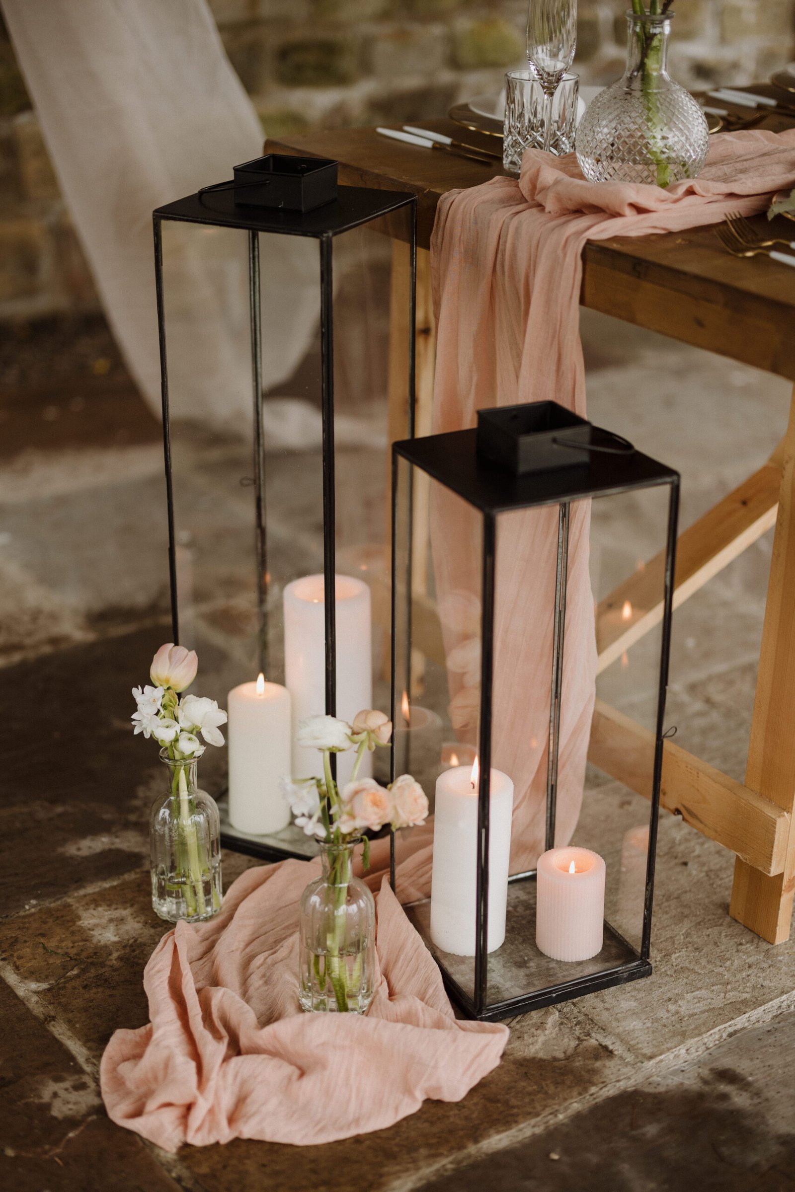 rent lanterns and lighting for your wedding